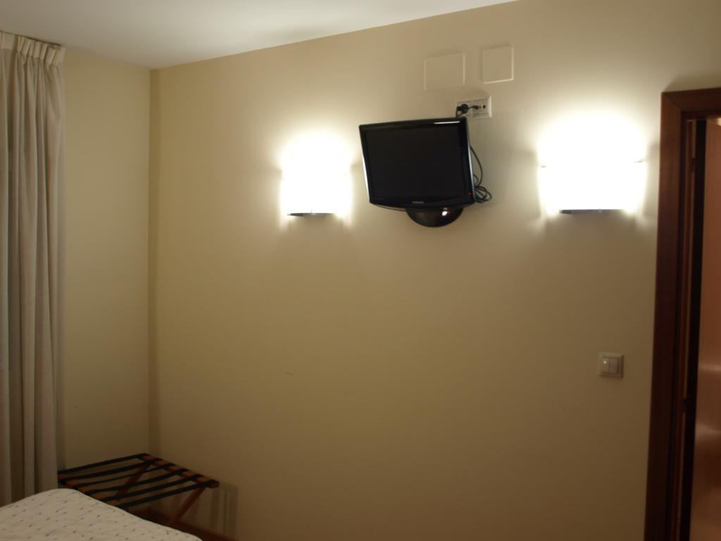 Pension Viella Asturias Oviédo Zimmer foto