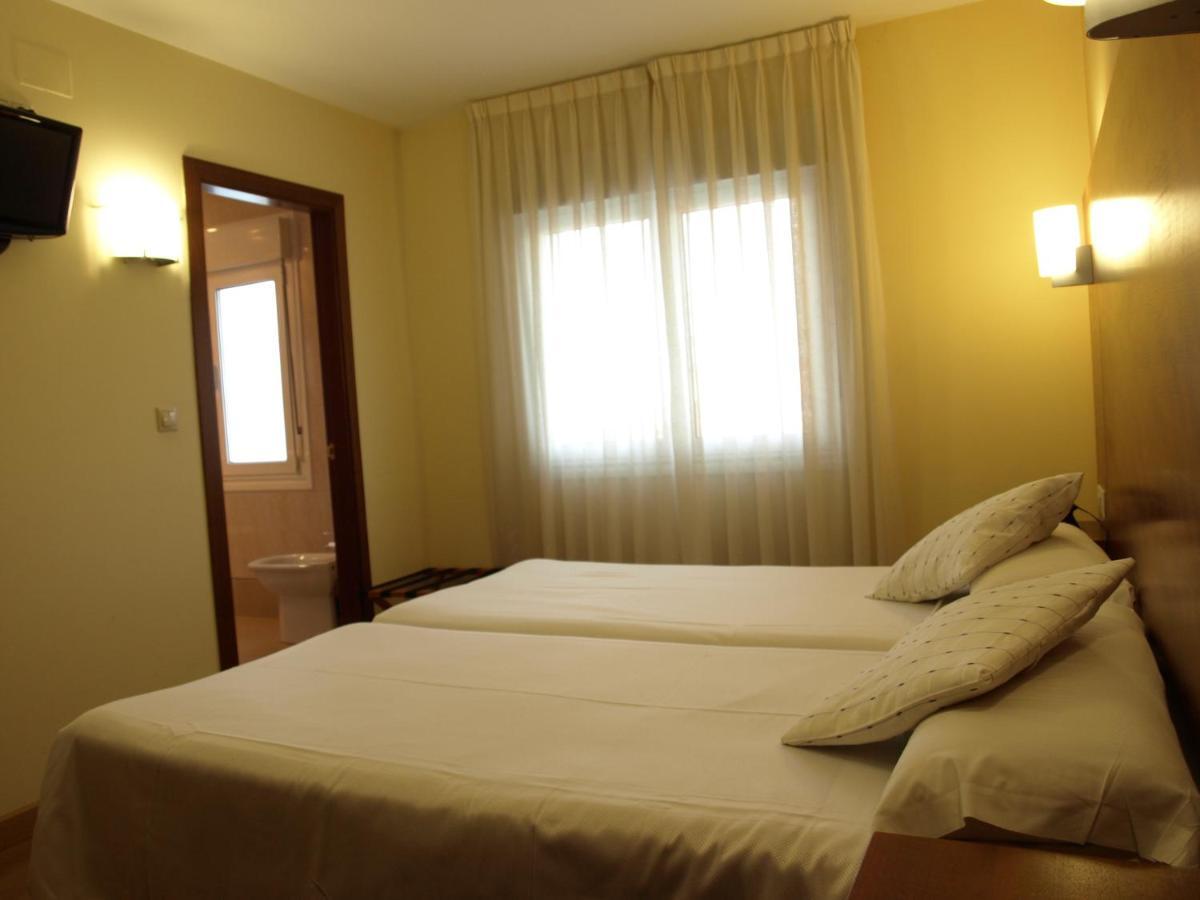 Pension Viella Asturias Oviédo Exterior foto